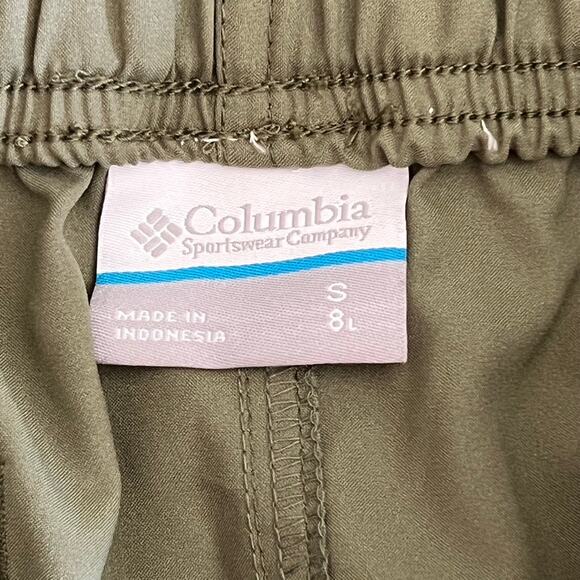 Columbia Sportswear Green Buckle Belt Men Pull-On Outdoor Shorts Small 8" Length - Picture 7 of 7